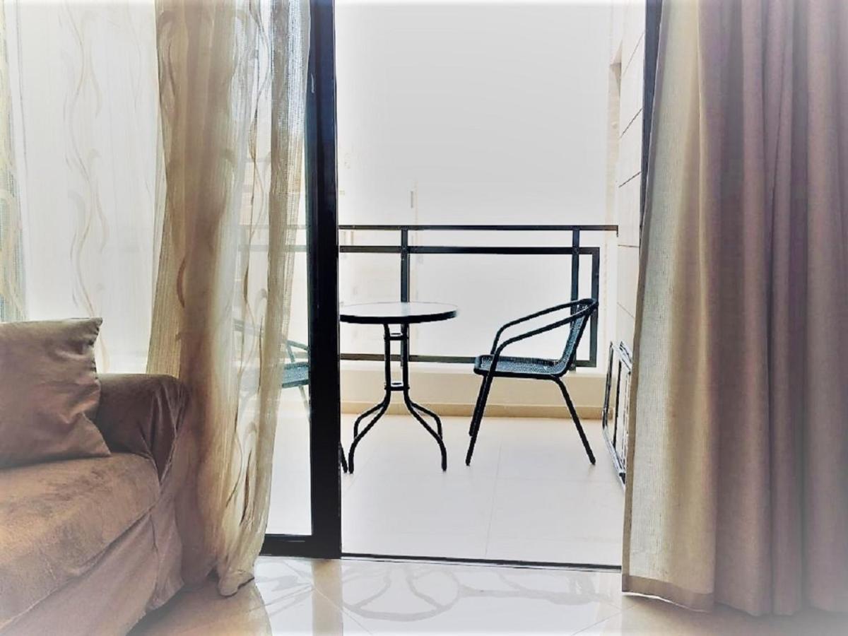 2 Bdr Nitza Appartment With Balkony Netanya Exterior foto